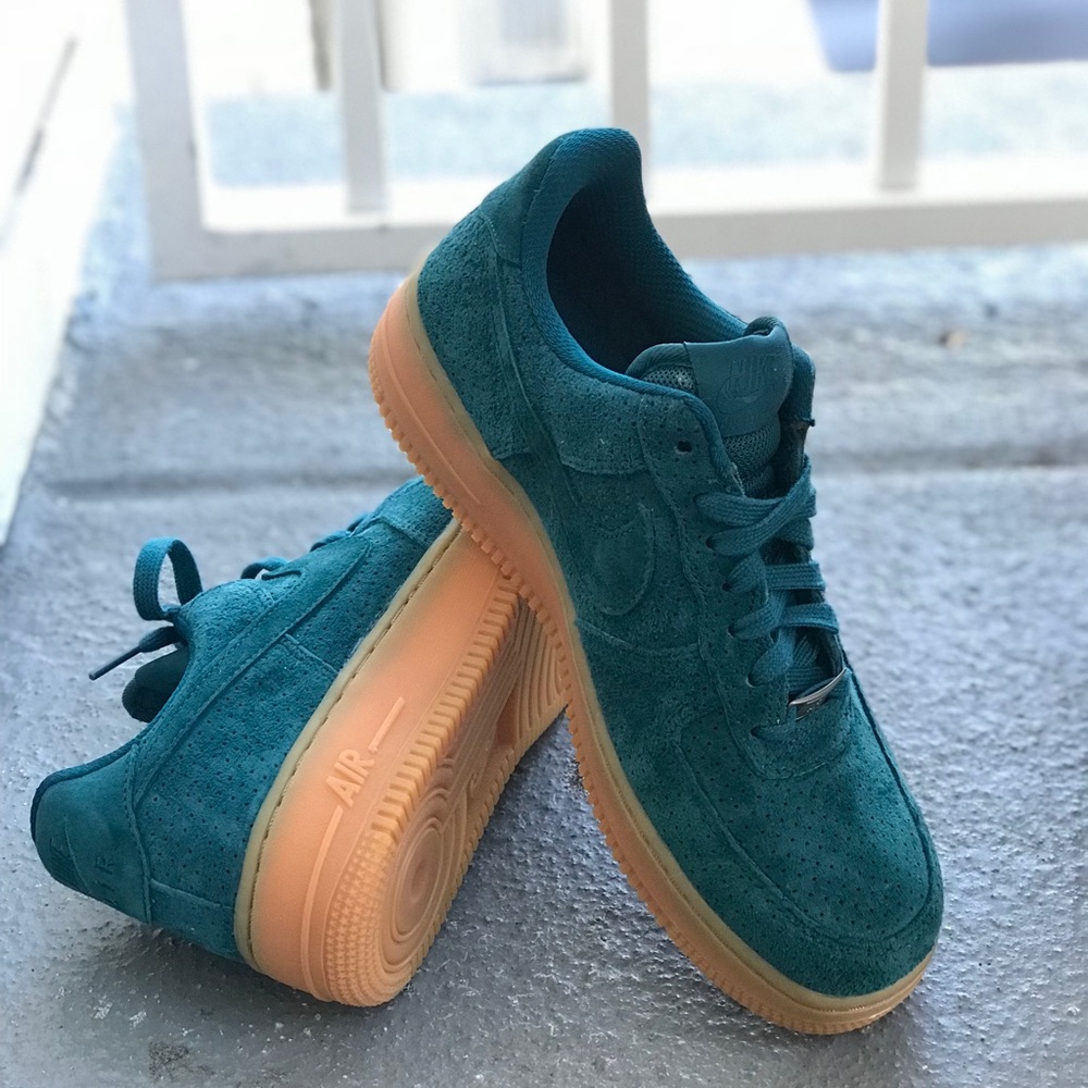 NWT Air Force 1’07 Suede Teal WMNS - Picture 3 of 6